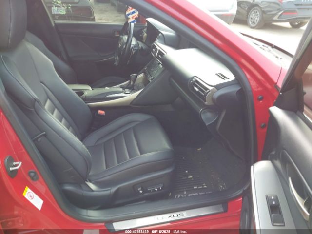 2018 LEXUS IS 300 JTHC81D27J5026282 Photo 4