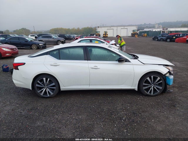 Nissan 2019 2019 1N4BL4CV5KC137456 Image 13