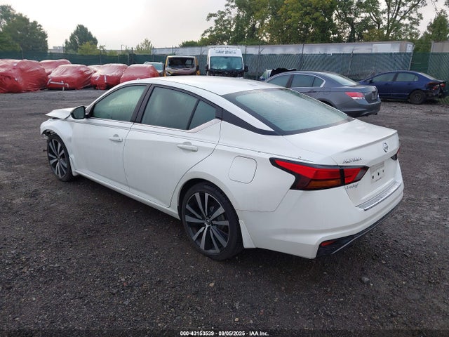 Nissan 2019 2019 1N4BL4CV5KC137456 Image 3