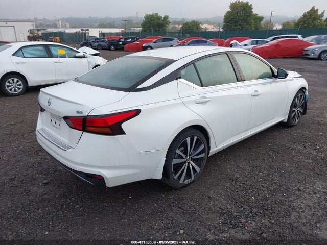 Nissan 2019 2019 1N4BL4CV5KC137456 Image 4