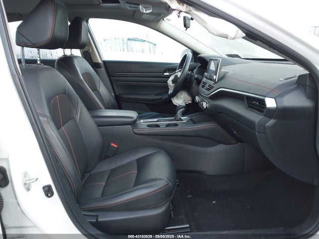 Nissan 2019 2019 1N4BL4CV5KC137456 Image 5
