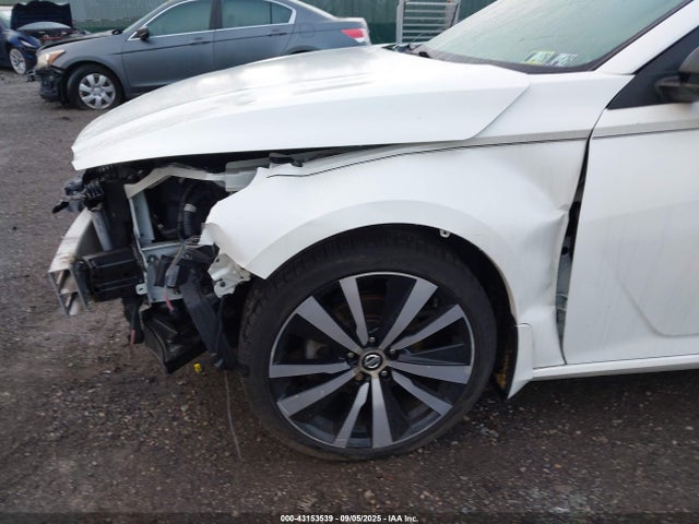 Nissan 2019 2019 1N4BL4CV5KC137456 Image 6