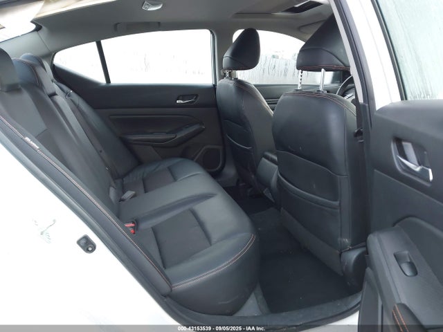 Nissan 2019 2019 1N4BL4CV5KC137456 Image 8