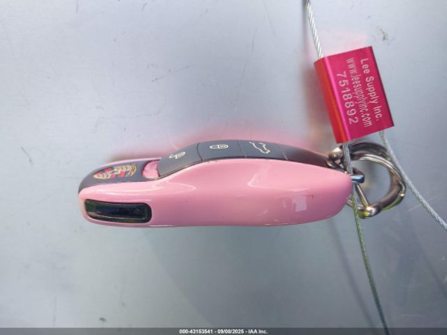 2017 PORSCHE MACAN WP1AA2A56HLB00717 Photo 10