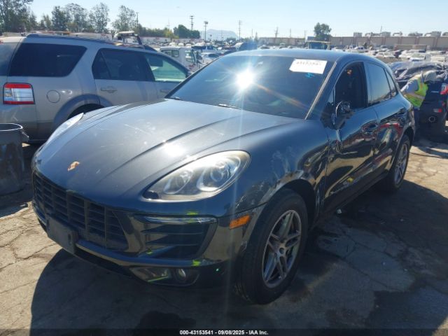 2017 PORSCHE MACAN WP1AA2A56HLB00717 Photo 1