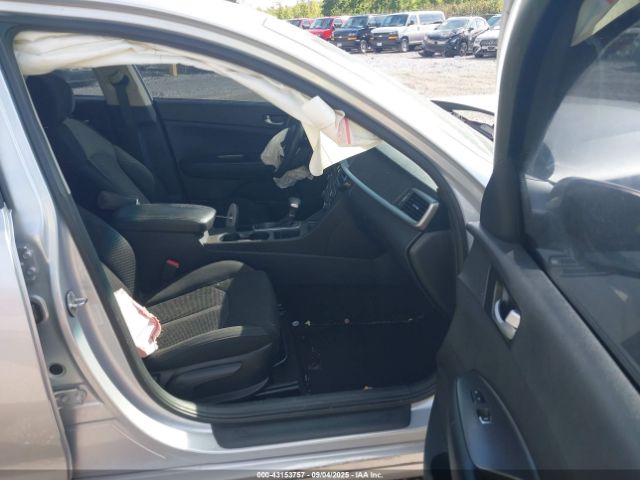 2019 KIA OPTIMA 5XXGT4L30KG292382 Photo 4