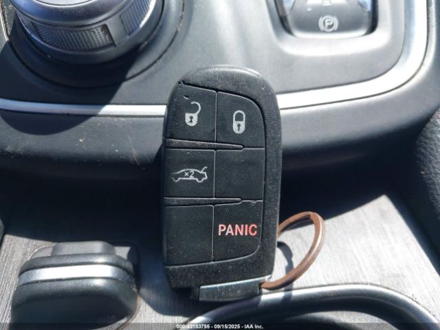 2016 CHRYSLER 200 1C3CCCAB3GN129731 Photo 10