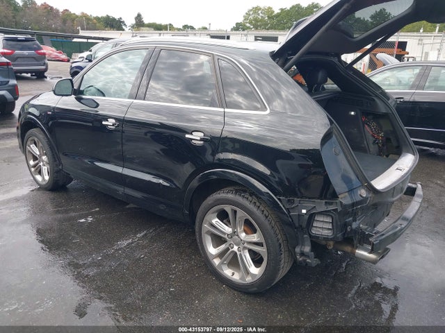 2018 AUDI Q3 WA1JCCFS7JR030030 Photo 2