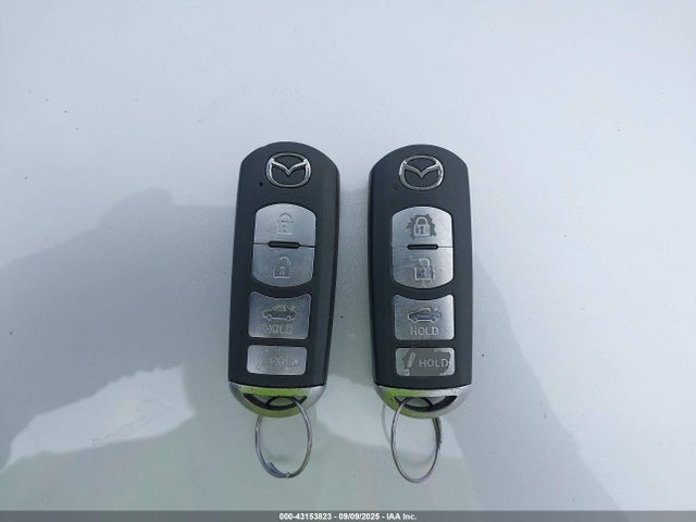 3MZBM1U77FM151589 Mazda pe