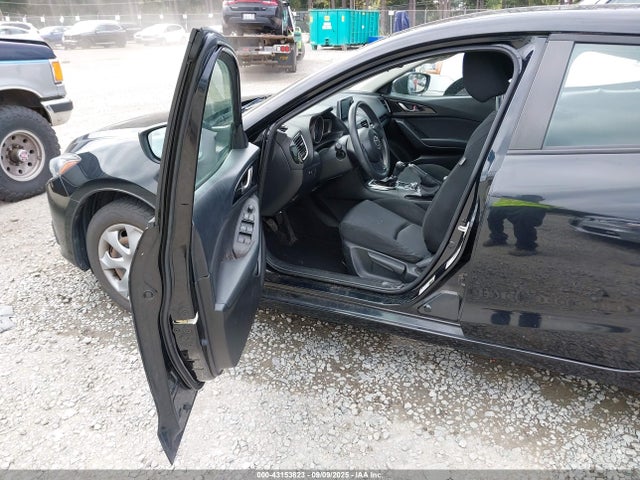 3MZBM1U77FM151589 Mazda pe