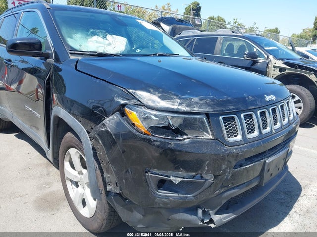 Jeep 2019 2019 3C4NJCBB6KT649553 Image 6