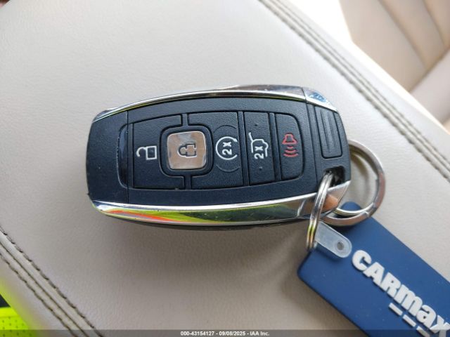 2019 LINCOLN MKC 5LMCJ3D97KUL01499 Photo 10