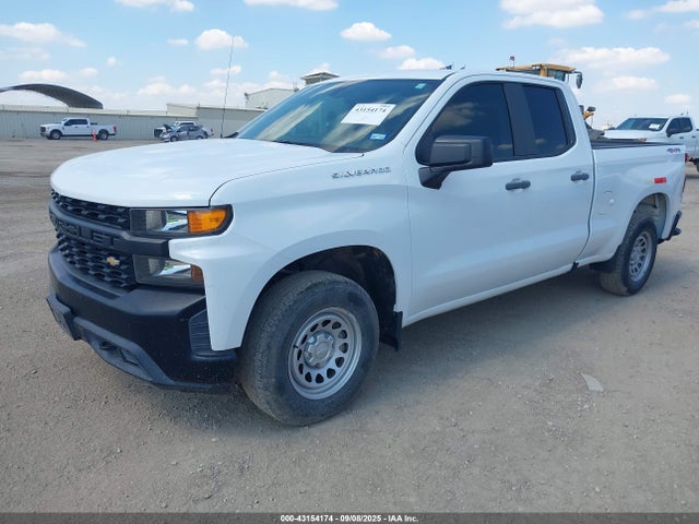 Chevrolet l82 2021 1GCRYAEF2MZ216680 Image 2