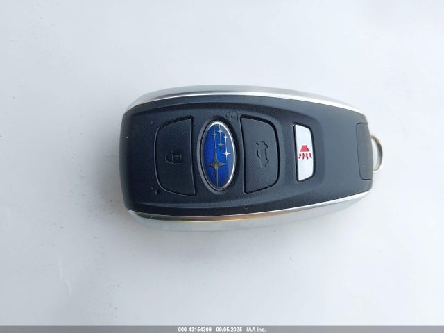 4S4BTGSD8S3182830 Subaru u4