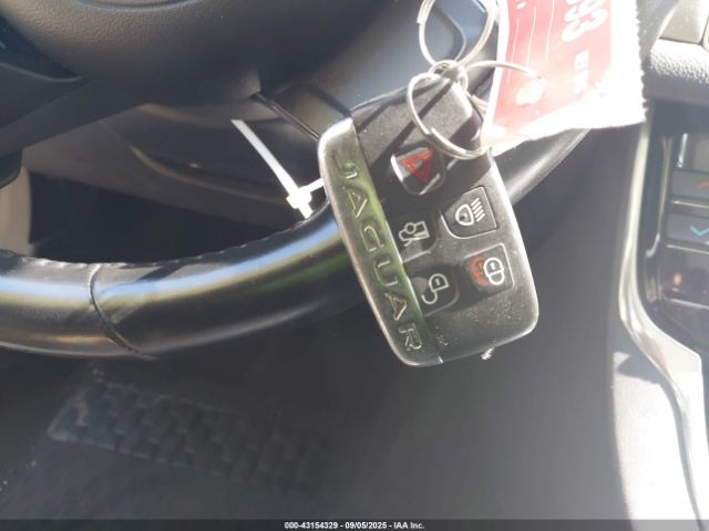 2017 JAGUAR XF SAJBJ4BN4HCY44138 Photo 10