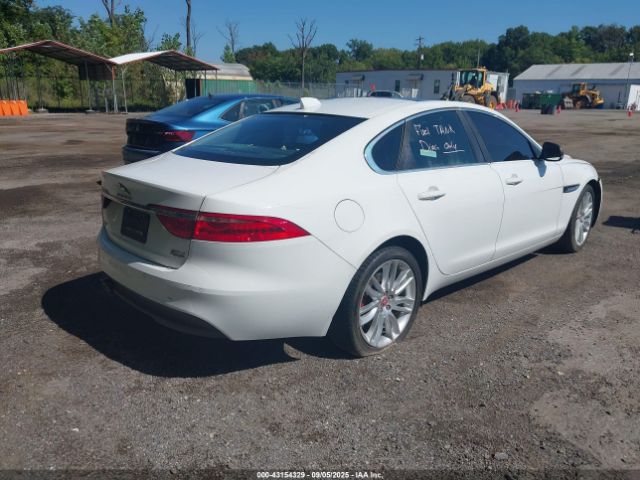 2017 JAGUAR XF SAJBJ4BN4HCY44138 Photo 3