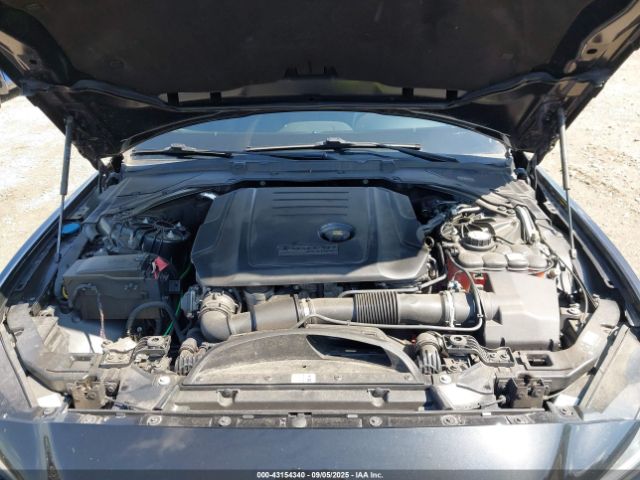 2017 JAGUAR XE SAJAK4BNXHA956575 Photo 9