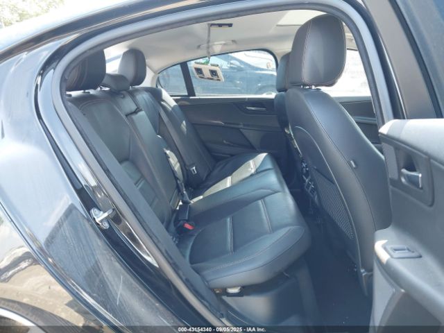 2017 JAGUAR XE SAJAK4BNXHA956575 Photo 7