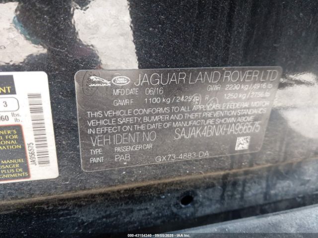 2017 JAGUAR XE SAJAK4BNXHA956575 Photo 8