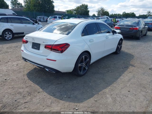 2022 MERCEDES-BENZ A 220 W1K3G4FB9NJ357368 Photo 3