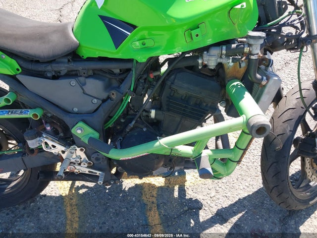 Kawasaki Ninja 300 2014 JKAEX8B18EA004864 Image 8