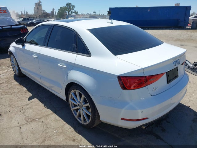 2016 AUDI A3 WAUA7GFF2G1021972 Photo 2