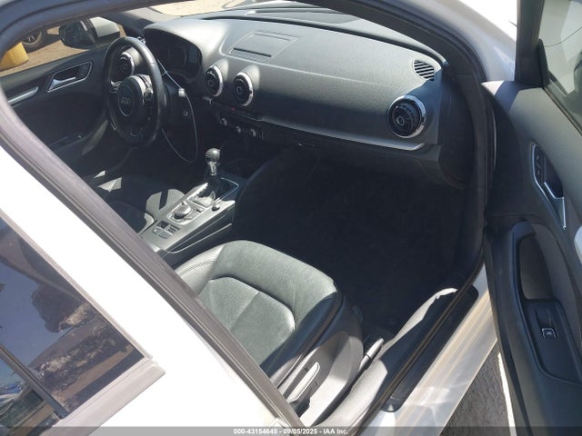2016 AUDI A3 WAUA7GFF2G1021972 Photo 4