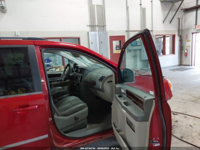 2010 CHRYSLER TOWN & COUNTRY 2A4RR5D12AR130196 Photo 4