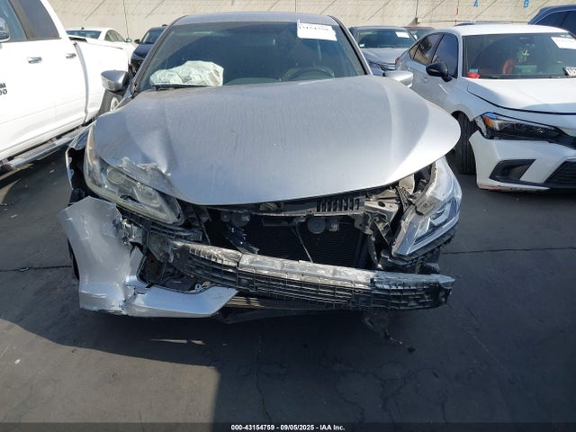 1HGCR2F58HA154321 Honda k24w1