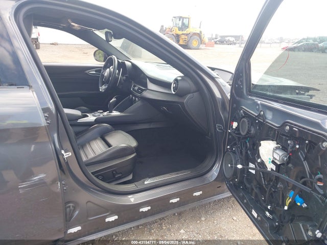 2022 ALFA ROMEO GIULIA ZARFANBN5N7663713 Photo 4