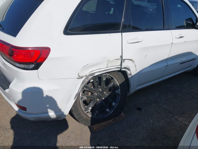 1C4RJEAG5JC512012 Jeep Grand Cherokee