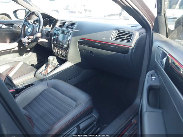 3VW4T7AJ8GM231855 Volkswagen Jetta