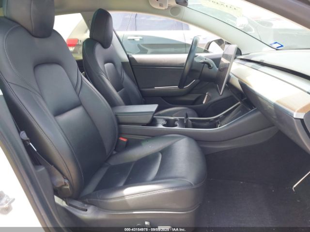 2019 TESLA MODEL 3 5YJ3E1EB3KF387050 Photo 4