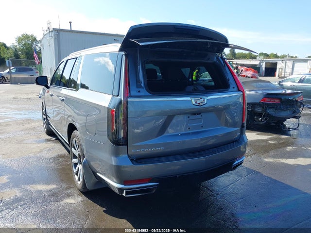 2021 CADILLAC ESCALADE ESV 1GYS4MKLXMR228725 Photo 2