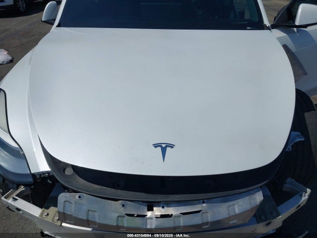 5YJYGDEE1MF076974 Tesla Model Y