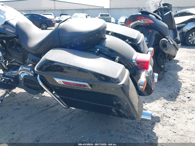 1HD1FBM31GB656868 Harley-Davidson Road King