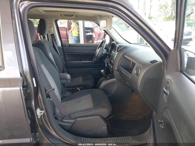 43155033 :رقم المزاد ، 1C4NJPFB8ED850978 vin ، 2014 Jeep Patriot Latitude مزاد بيع