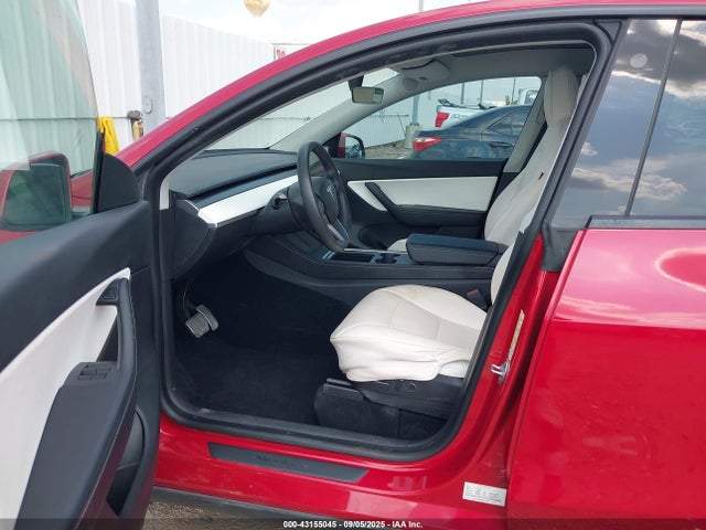 2021 TESLA MODEL Y 5YJYGDED0MF124665 Photo 4