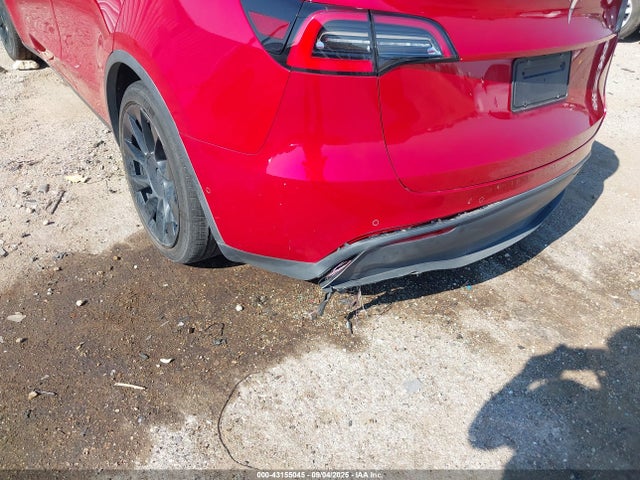 2021 TESLA MODEL Y 5YJYGDED0MF124665 Photo 5