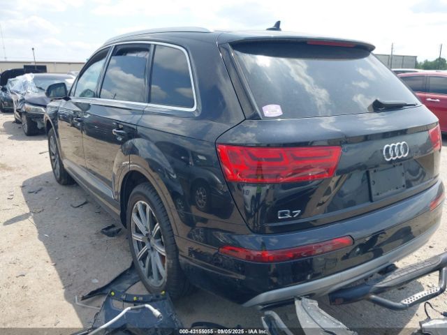 2019 AUDI Q7 WA1LAAF71KD004813 Photo 2