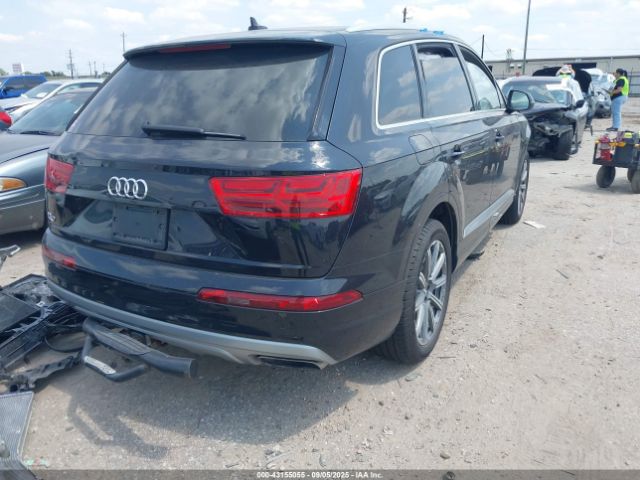 2019 AUDI Q7 WA1LAAF71KD004813 Photo 3