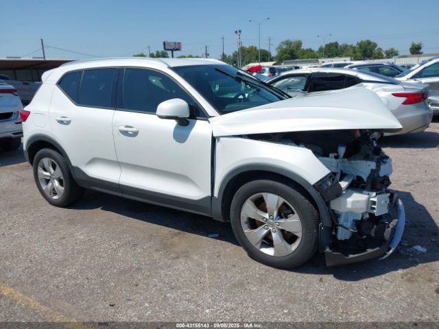 2021 VOLVO XC40 YV4162UK7M2464551