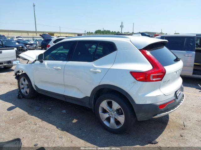 2021 VOLVO XC40 YV4162UK7M2464551 Photo 2