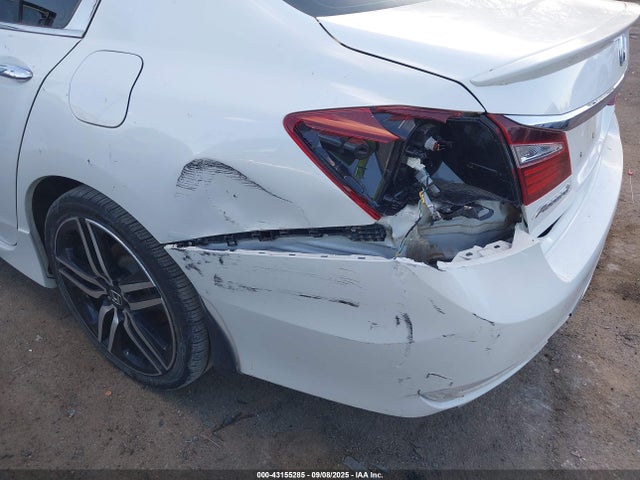 Honda k24w1 2017 1HGCR2F54HA077219 Image 18