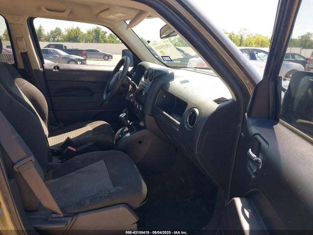 Jeep 2016 2016 1C4NJPBA8GD589058 Image 5