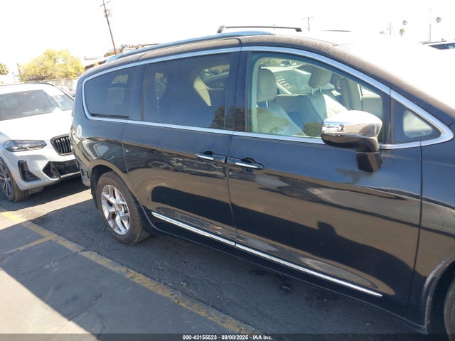 2C4RC1GG5JR270548 Chrysler 2018