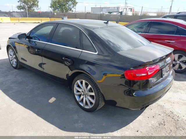 2013 AUDI A4 WAUEFAFLXDN026624 Photo 2