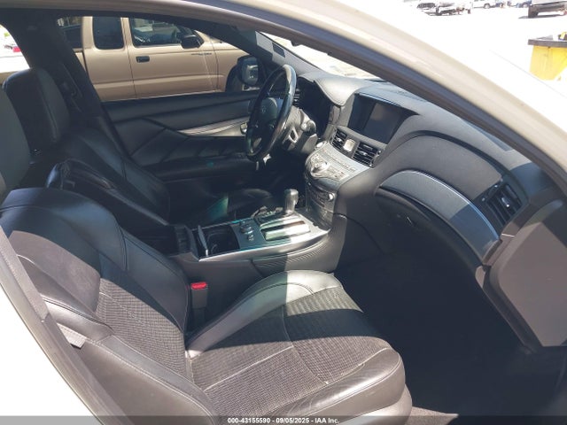 JN1BY1AR1HM770171 Infiniti 2017