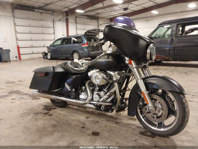 2013 HARLEY-DAVIDSON FLHX 1HD1KBM1XDB627472