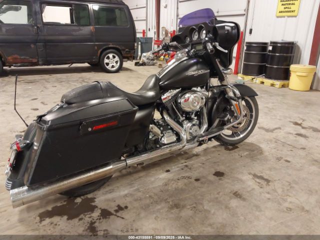 2013 HARLEY-DAVIDSON FLHX 1HD1KBM1XDB627472 Photo 3